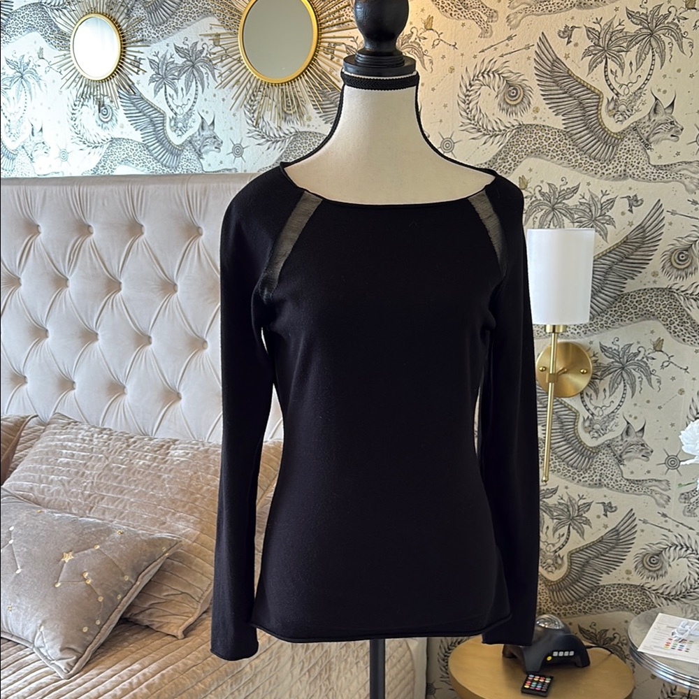 ATTENTION SARAH PACINI FANS! Sarah Pacini Knit Black Women's Top